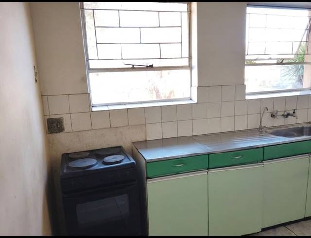9 BEDROOM HOUSE FOR SALE IN VANDERBIJLPARK CE 5